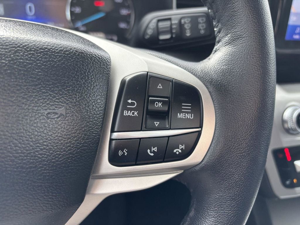 Used 2023 Ford Explorer XLT w/ Equipment Group 202A image 30