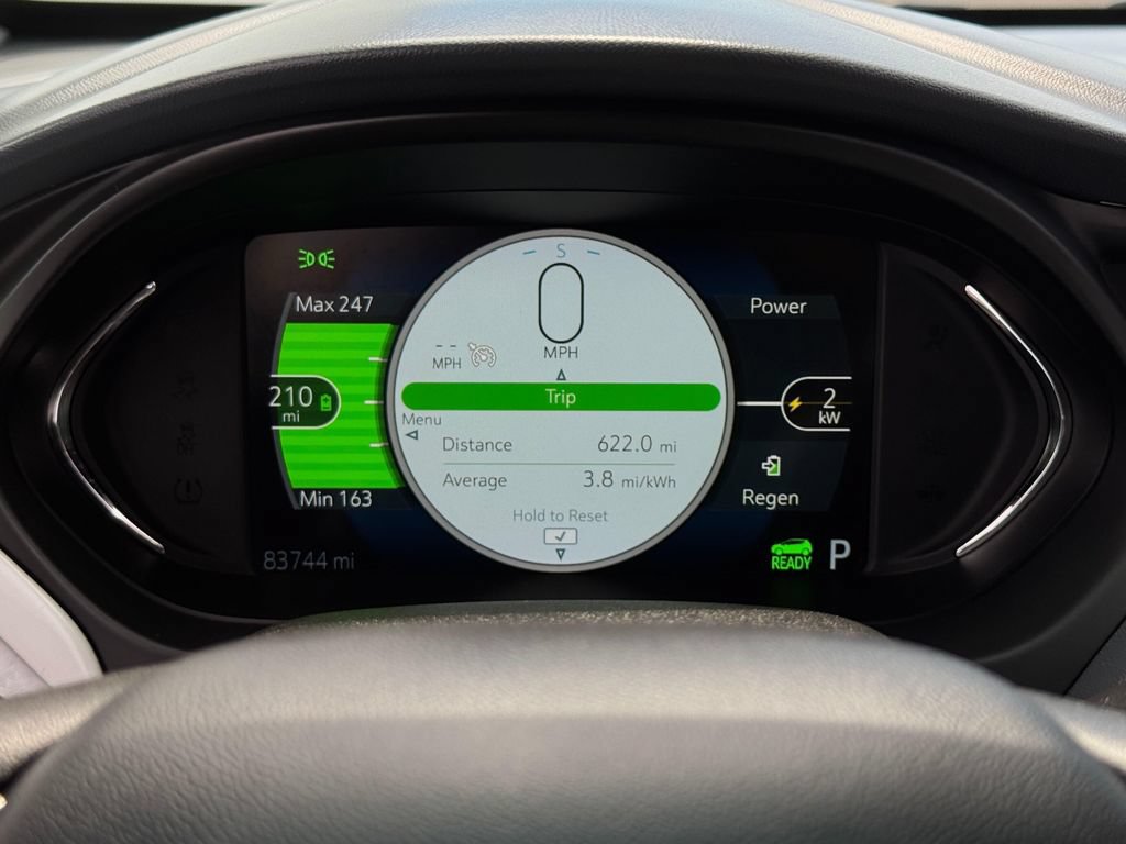 Used 2018 Chevrolet Bolt Premier w/ Driver Confidence II Package FWD image 15