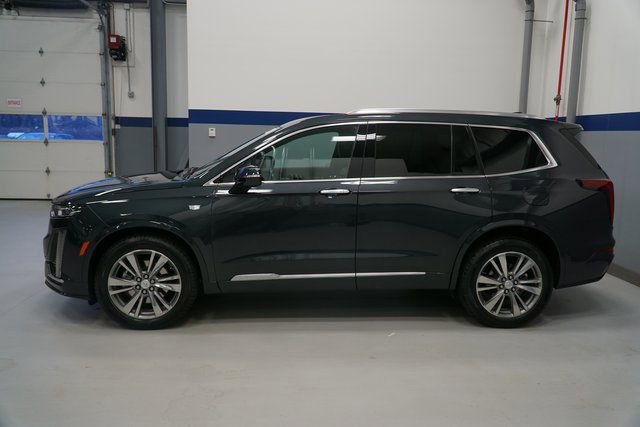Certified 2022 Cadillac XT6 Premium Luxury w/ Technology Package image 2