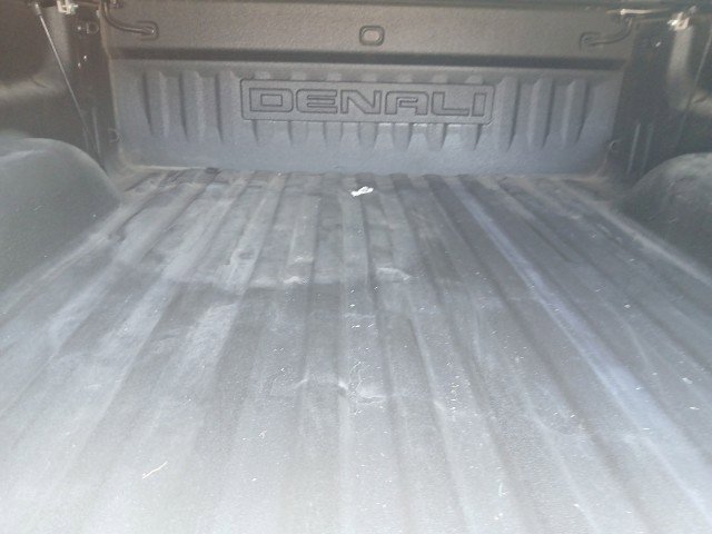 Used 2018 GMC Sierra 1500 Denali w/ Denali Ultimate Package image 10