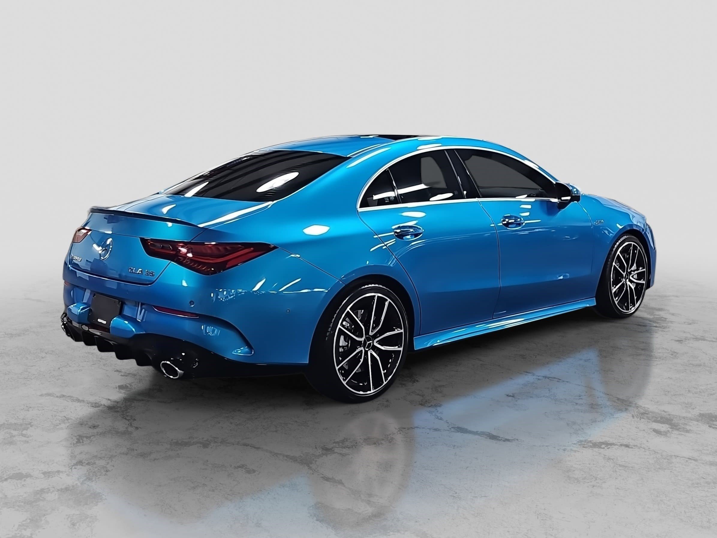 Used 2025 Mercedes-Benz CLA 35 AMG 4MATIC image 6