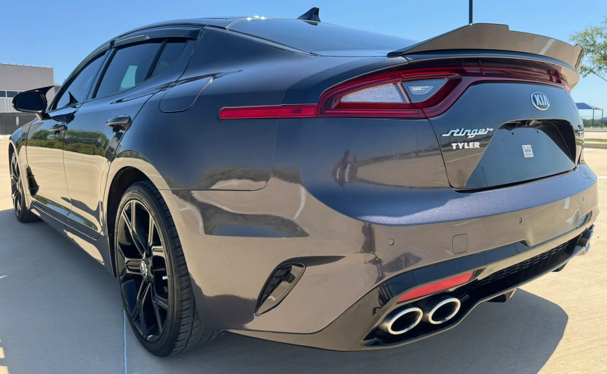 Used 2018 Kia Stinger GT1 AWD/4WD image 14