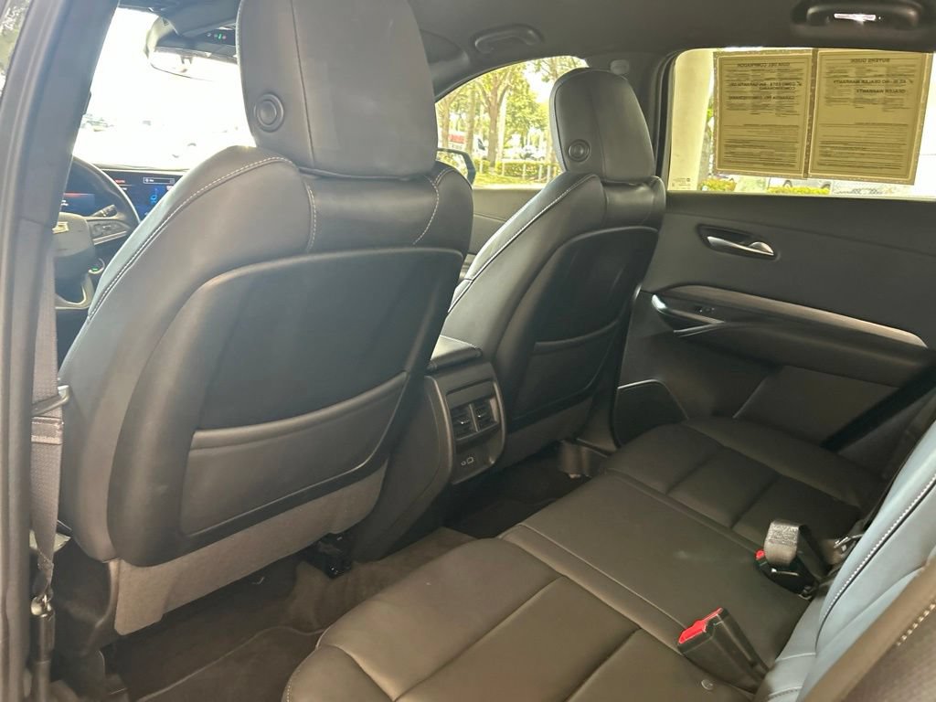 Used 2025 Cadillac XT4 Premium Luxury FWD image 38