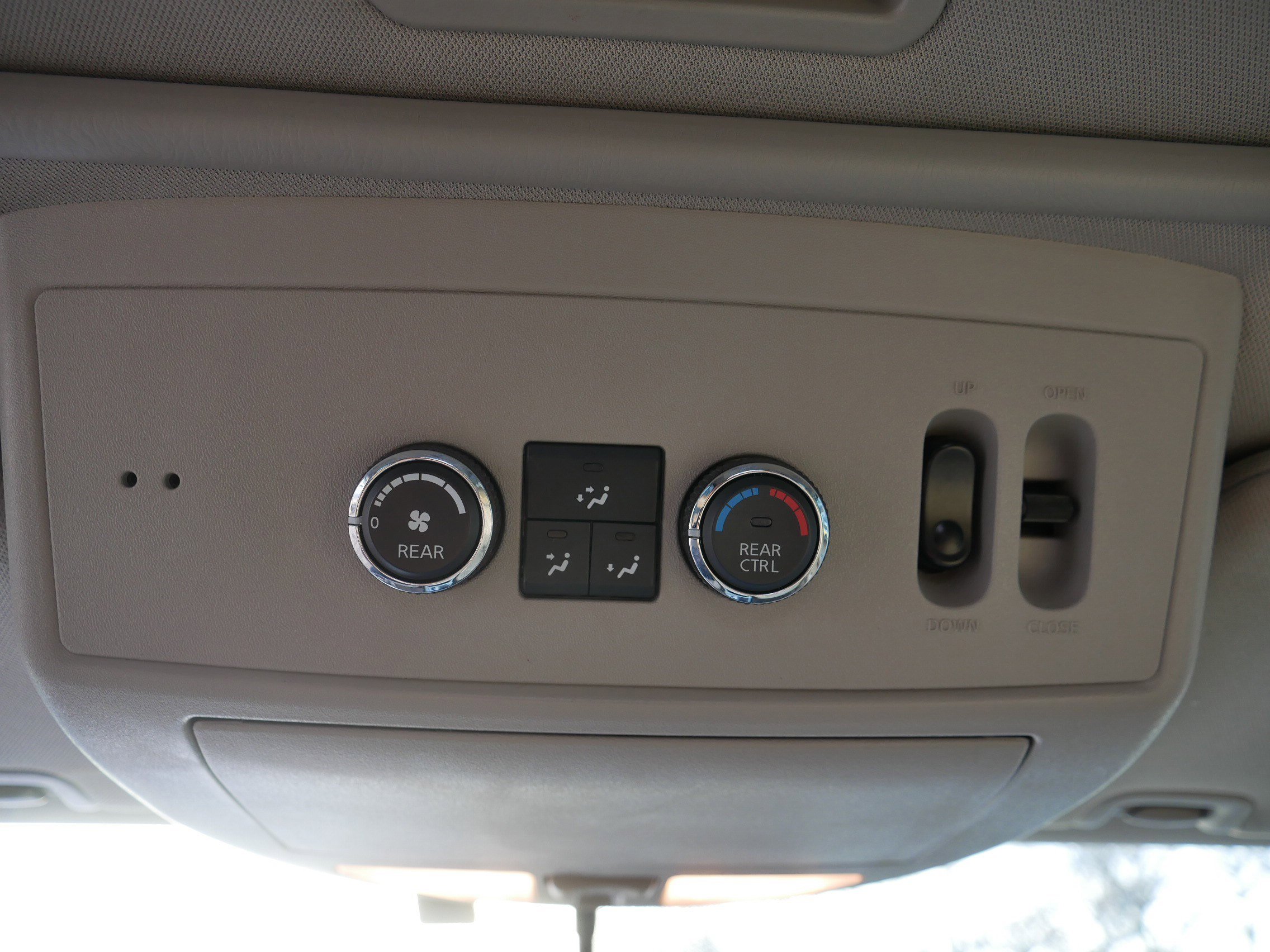 Used 2014 Nissan Armada Platinum w/ 2nd Row Captain Seat Package image 32