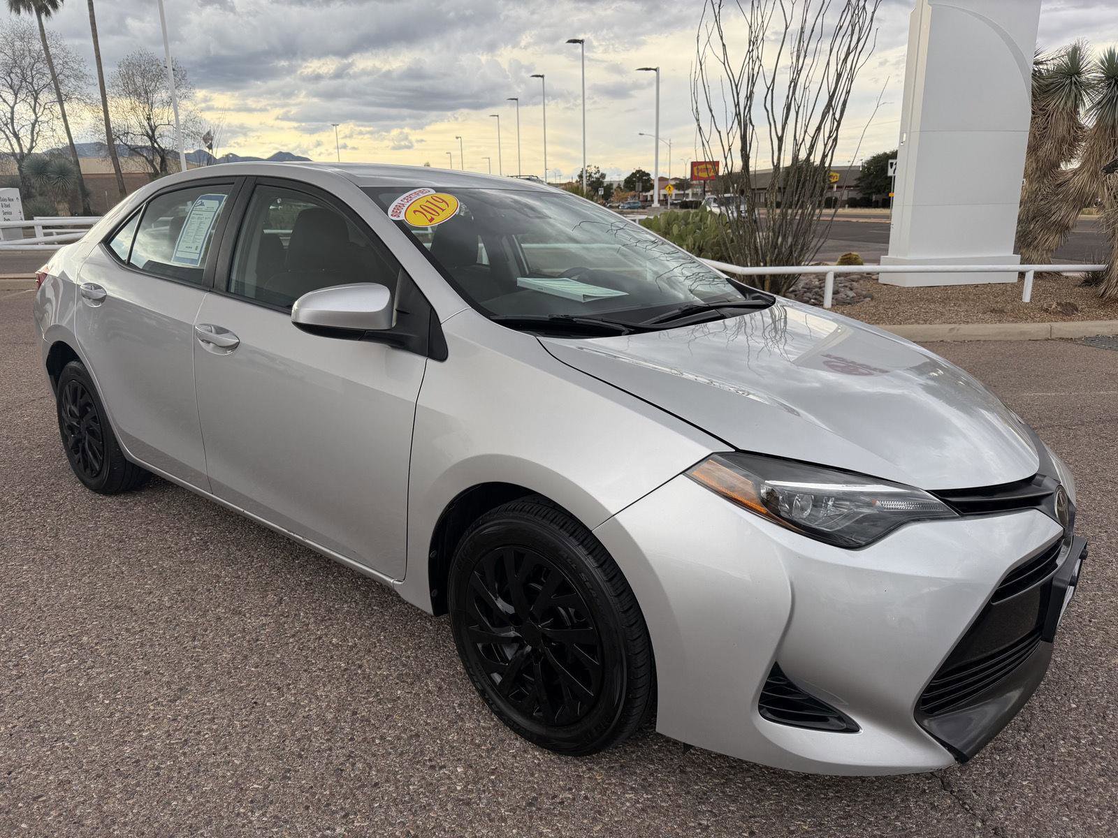 Used 2019 Toyota Corolla LE image 8