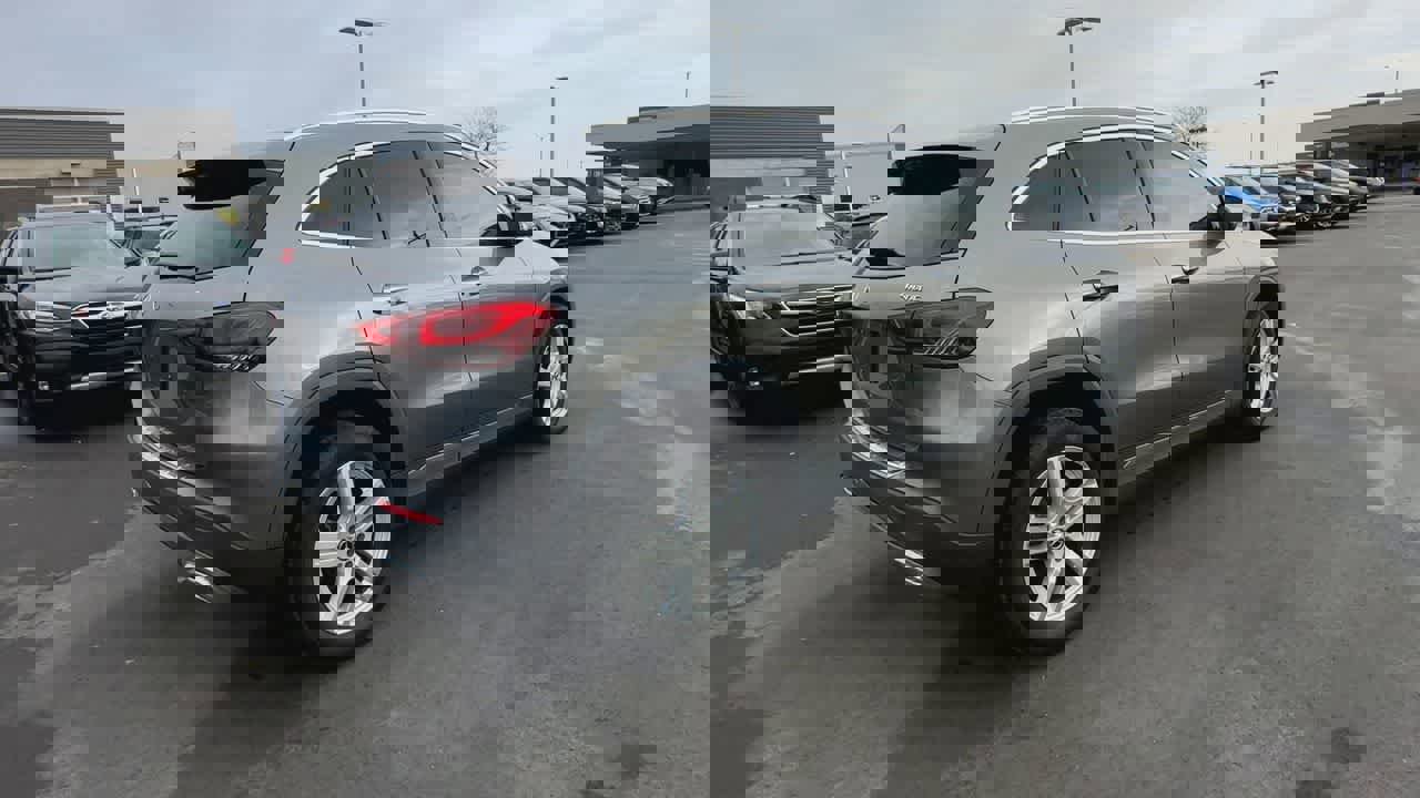Used 2022 Mercedes-Benz GLA 250 4MATIC image 8