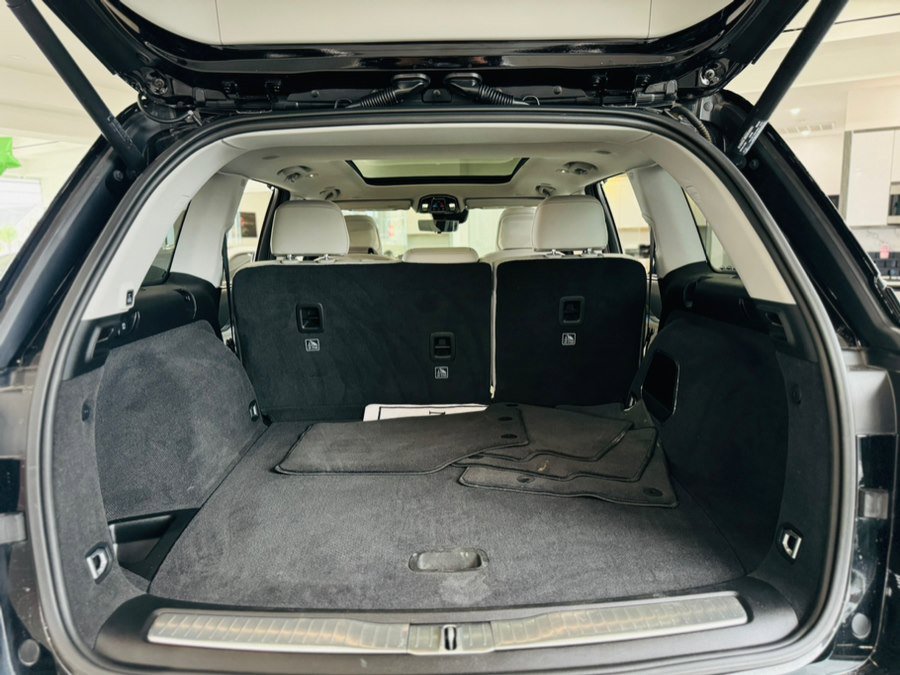 Used 2022 Jeep Grand Cherokee Overland w/ Adv Protech Group III image 7