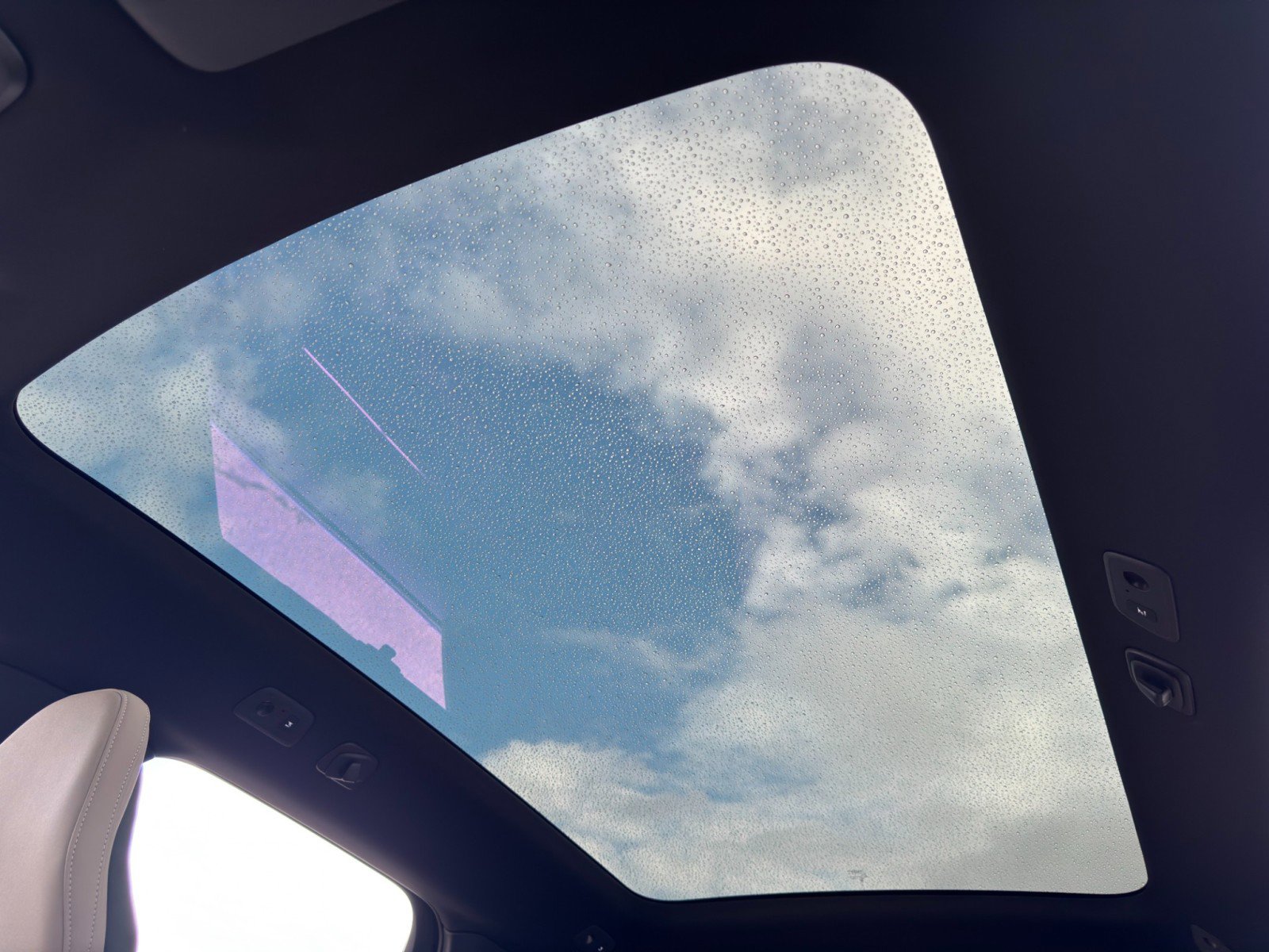 Used 2025 Volvo EX90 Ultra image 12