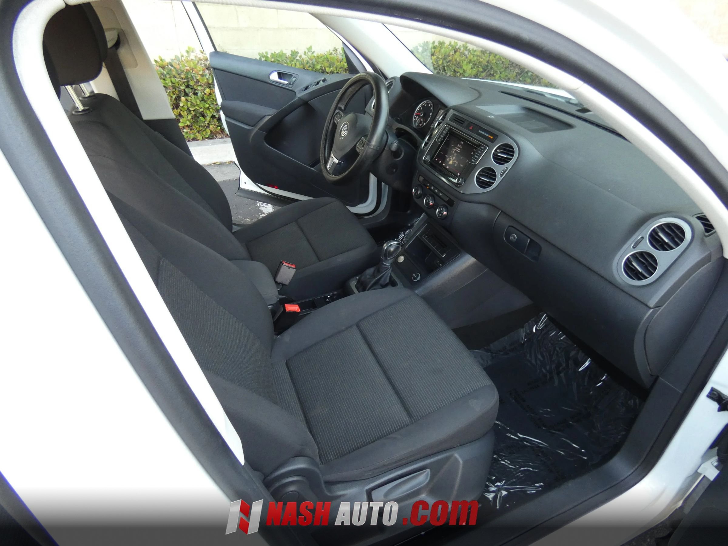 Used 2017 Volkswagen Tiguan S FWD image 21