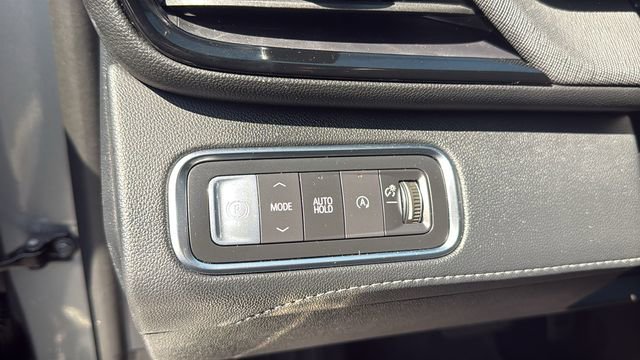 Used 2025 Buick Enclave Preferred FWD image 14