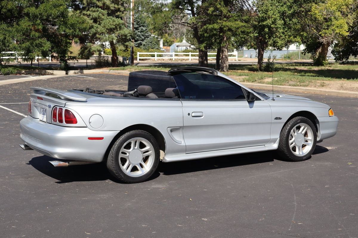 Used 1998 Ford Mustang GT image 4