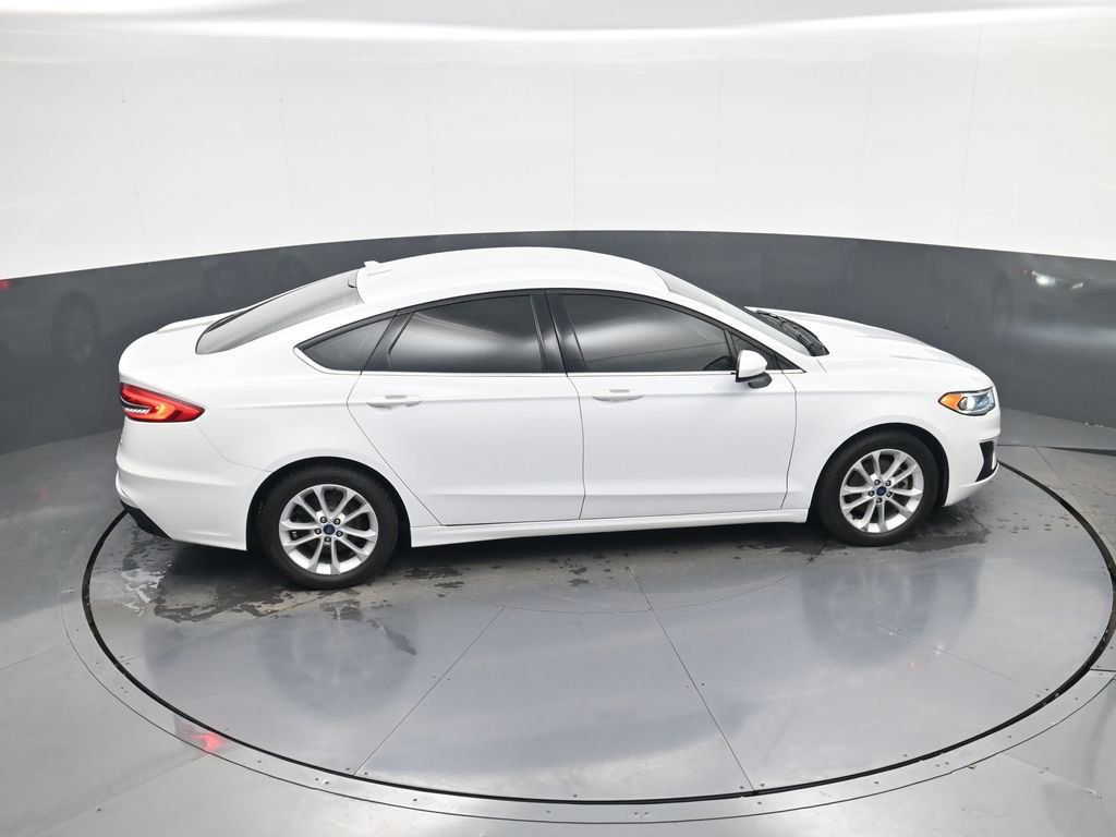 Used 2020 Ford Fusion SE image 31