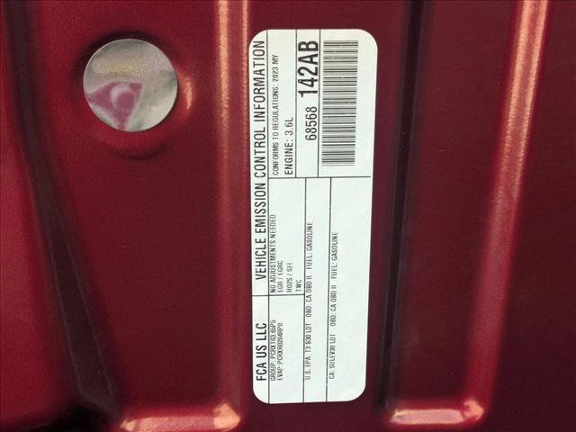 Used 2023 Jeep Grand Cherokee Limited AWD/4WD image 26