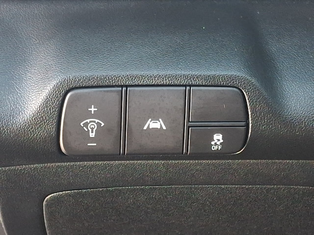 Used 2023 Hyundai Elantra SEL w/ Cargo Package FWD image 24