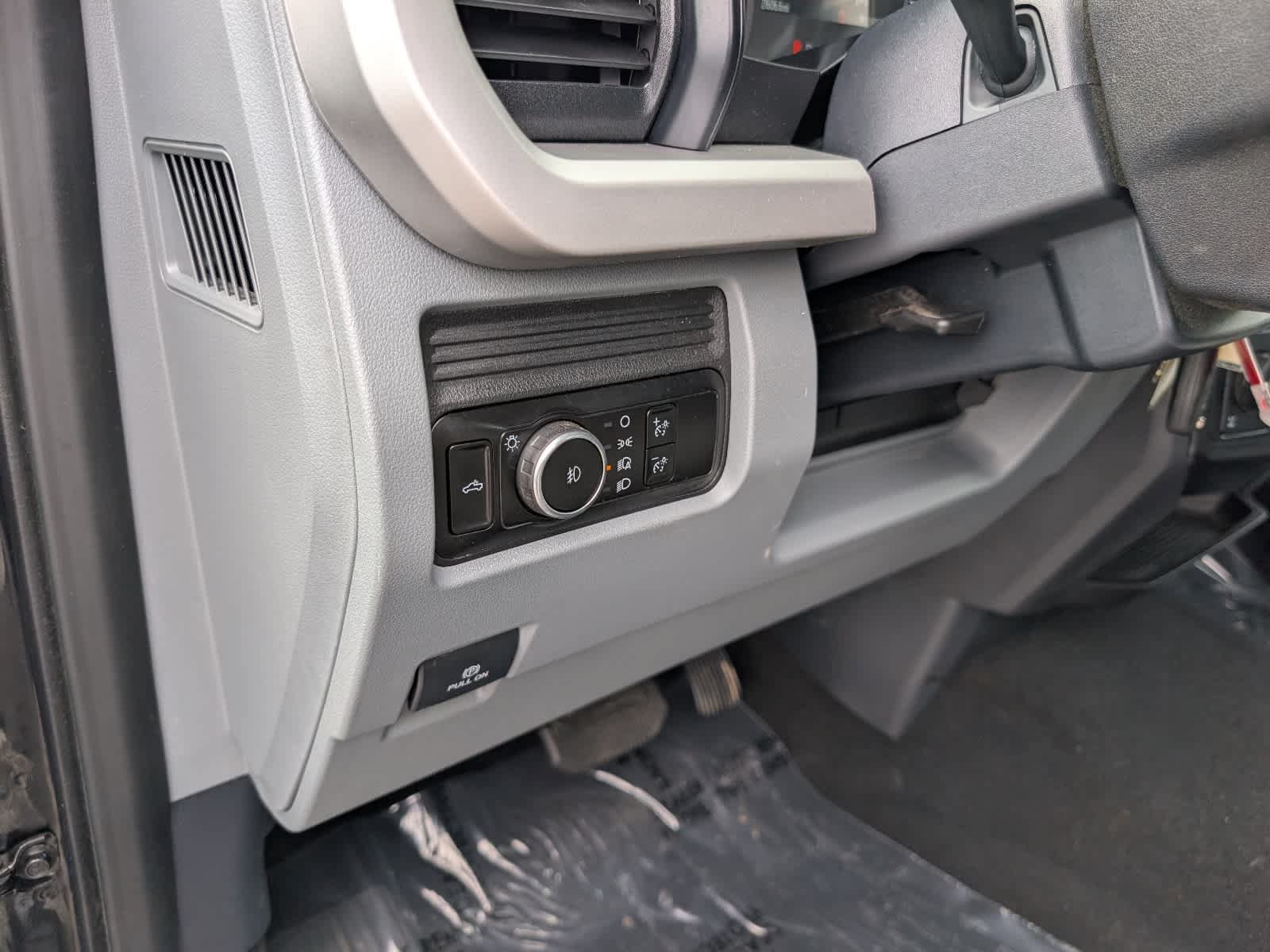 Used 2023 Ford F250 XL w/ STX Appearance Package AWD/4WD image 17