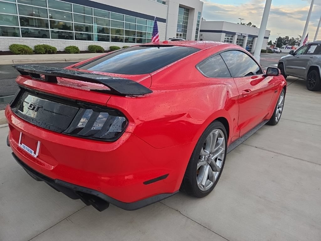 Used 2019 Ford Mustang GT Premium w/ Equipment Group 401A RWD image 8