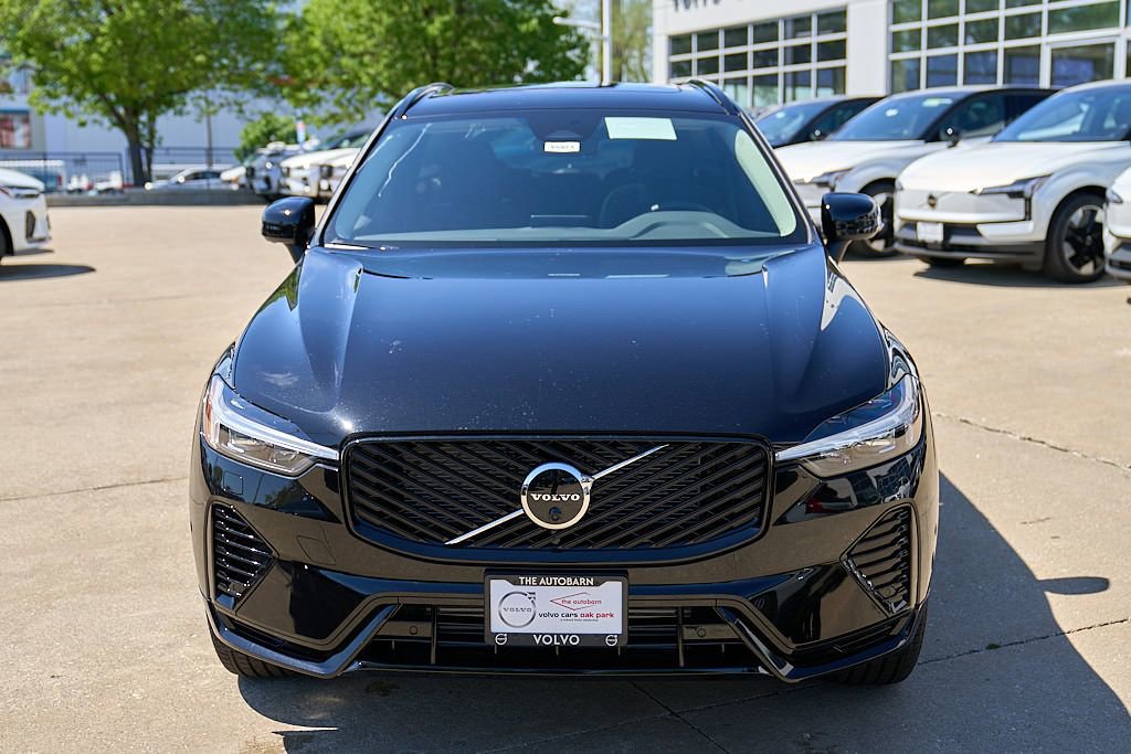 New 2026 Volvo XC60 T8 Plus w/ Climate Package AWD/4WD image 5