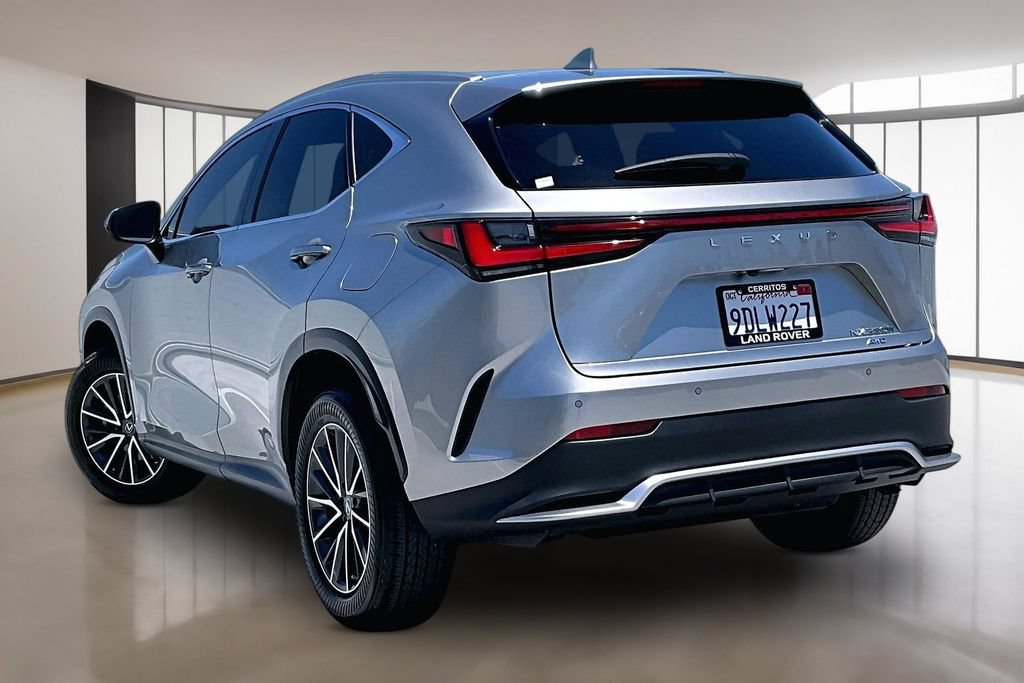 Used 2022 Lexus NX 350h AWD image 4