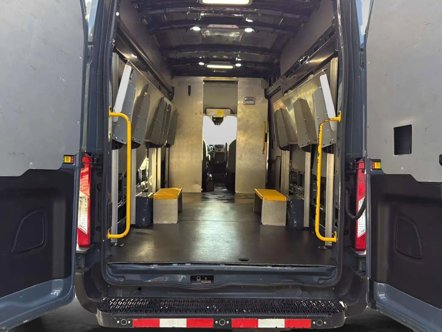 Used 2019 Ford Transit 250 148 High Roof Extended image 20