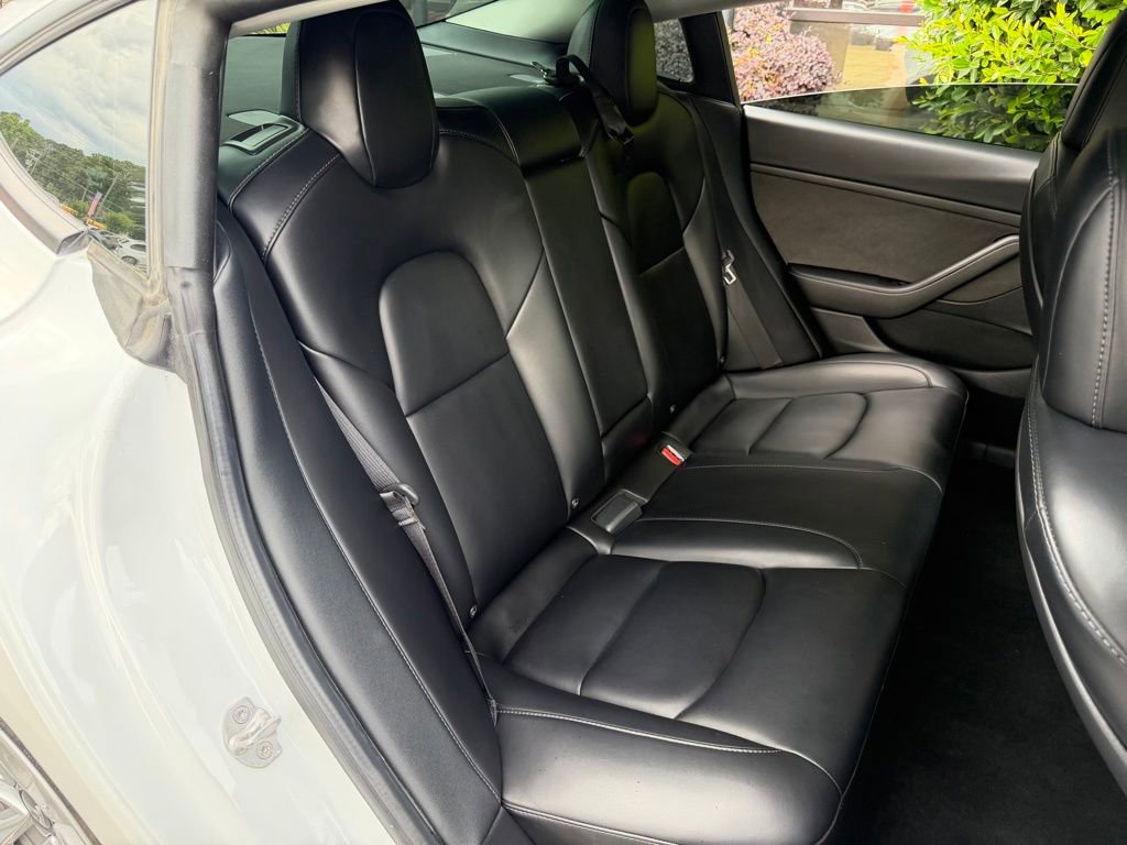 Used 2022 Tesla Model 3 Long Range AWD/4WD image 39
