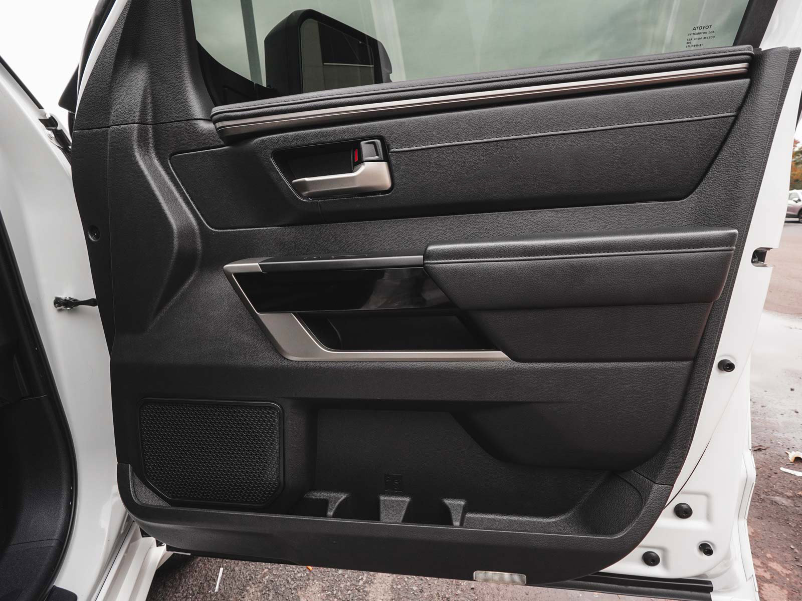 Used 2024 Toyota Tundra Limited image 13