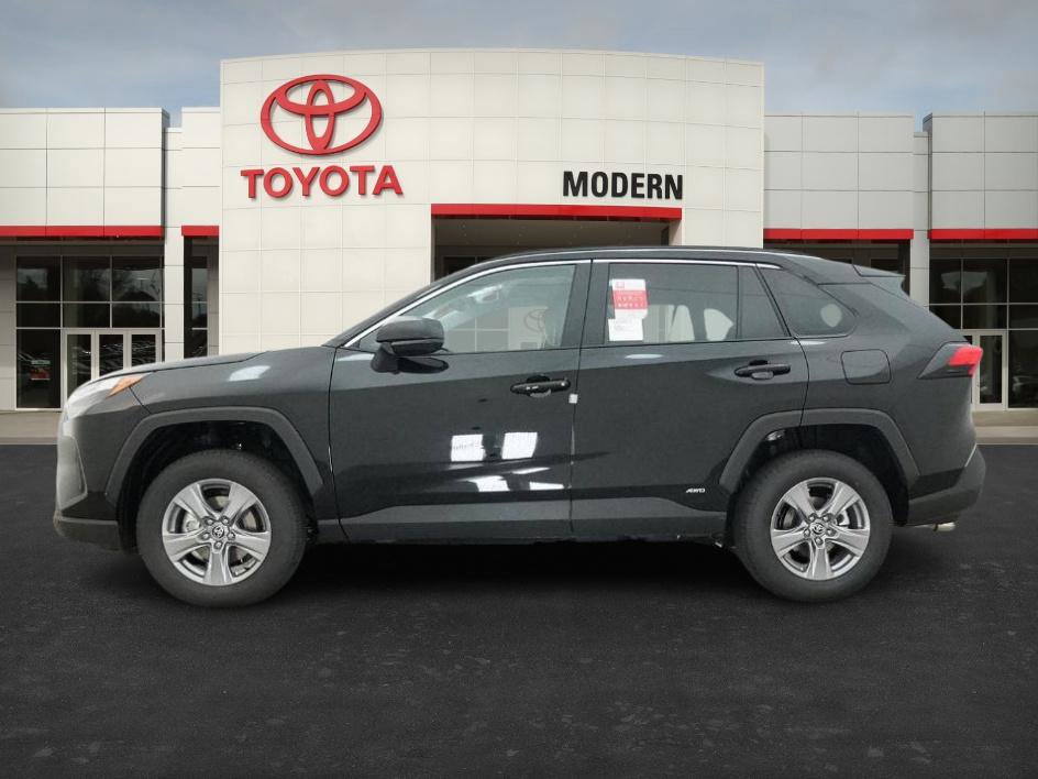 New 2025 Toyota RAV4 LE image 10