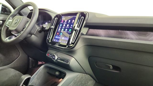 Certified 2023 Volvo C40 P8 Recharge Plus w/ Climate Package AWD/4WD image 33