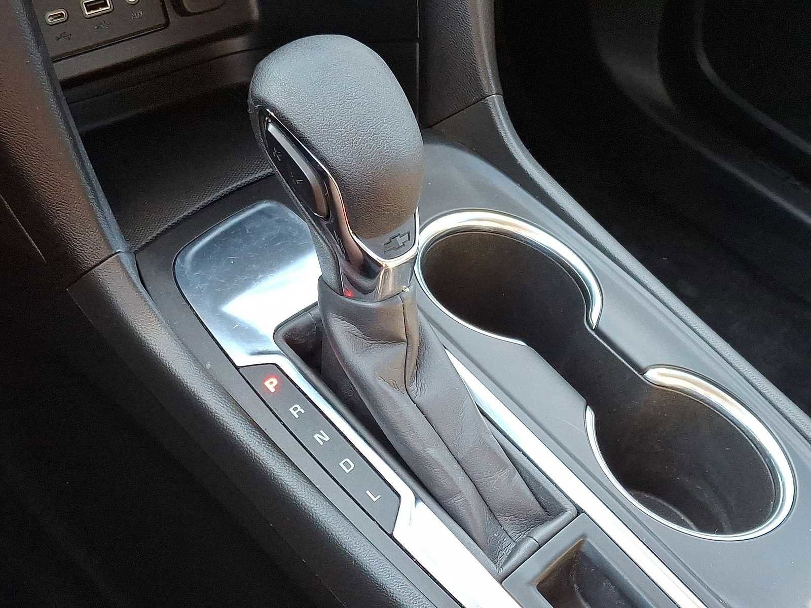 Used 2023 Chevrolet Equinox LT w/ LPO, Floor Liner Package image 21