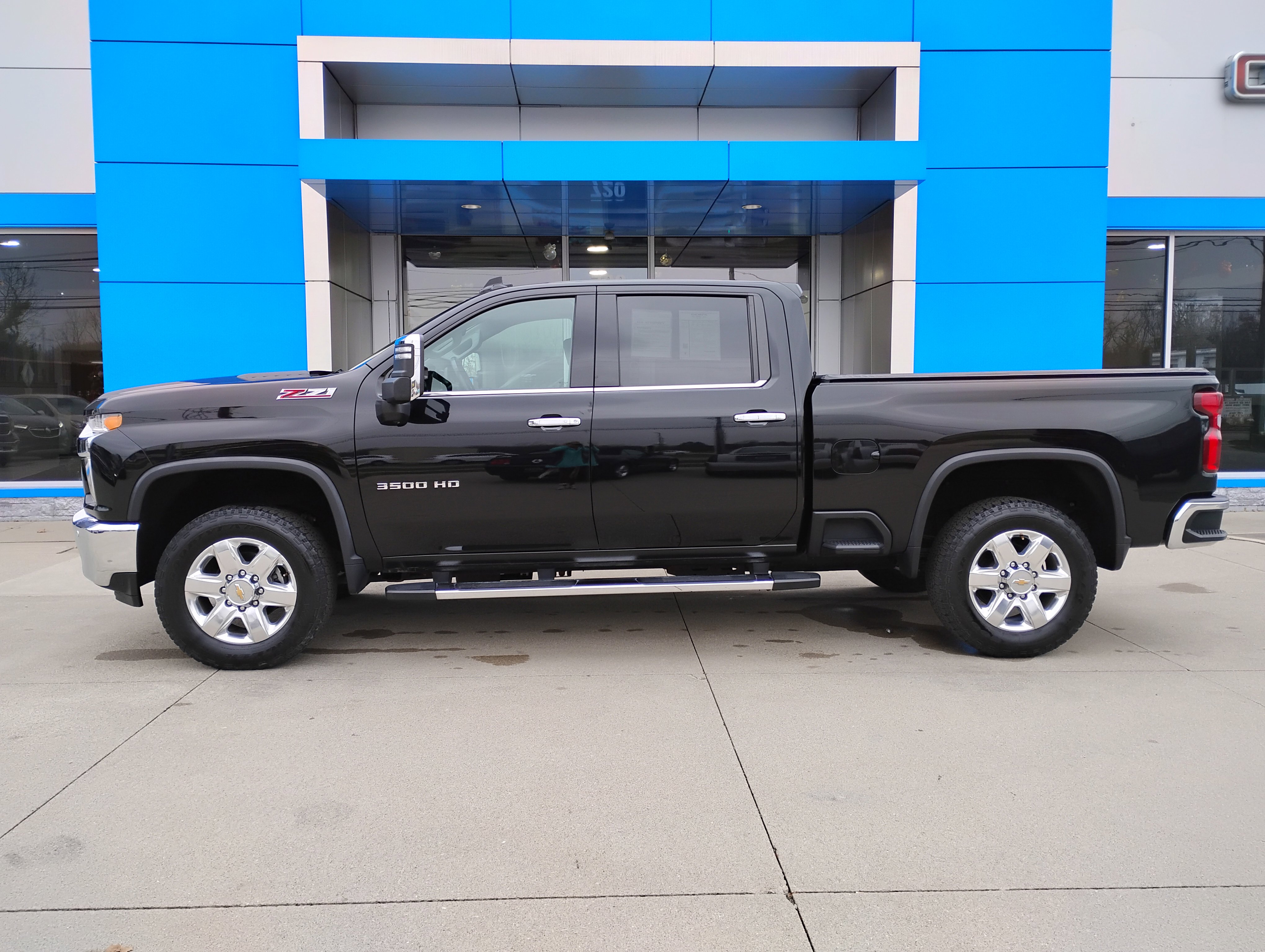 Used 2021 Chevrolet Silverado 3500 LTZ w/ LTZ Plus Package image 31