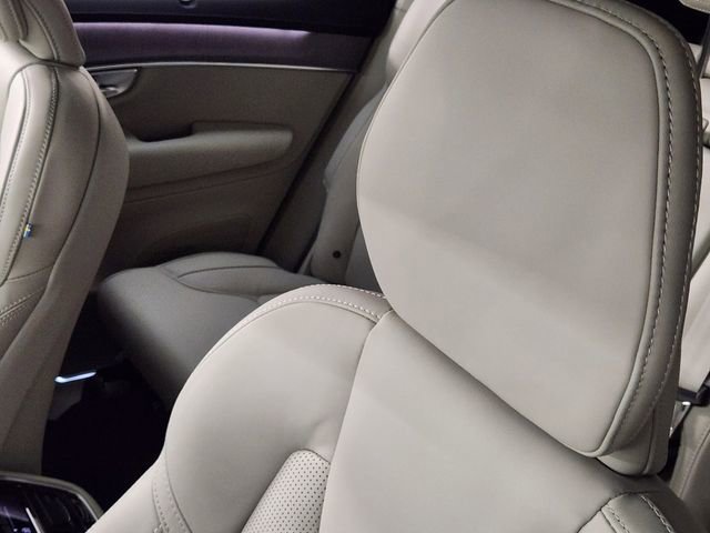 New 2026 Volvo XC90 B6 Ultra w/ Protection Package AWD/4WD image 15