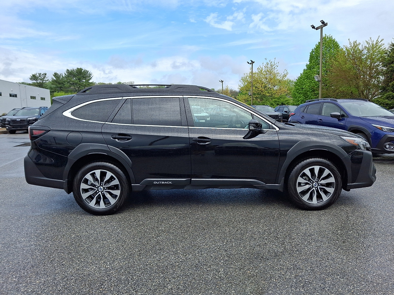 Certified 2025 Subaru Outback Limited AWD/4WD image 7