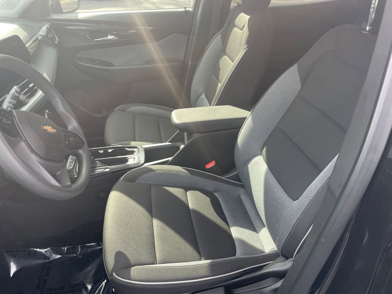 Used 2025 Chevrolet TrailBlazer LT image 32