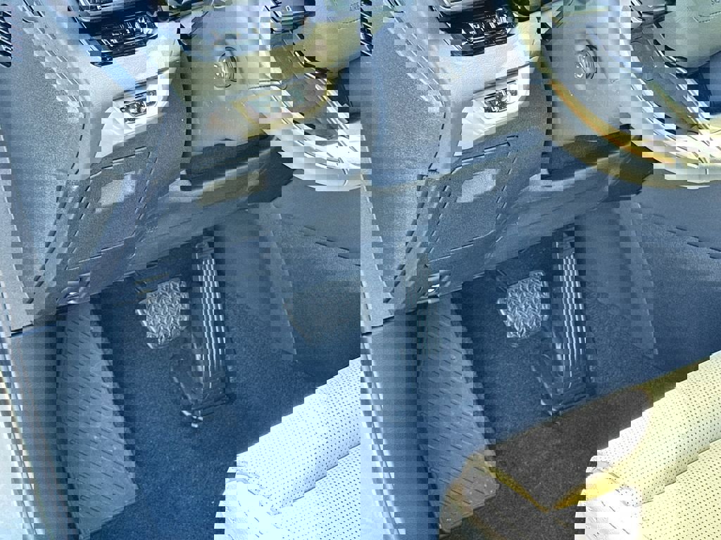 New 2026 Lexus RX 350 w/ Luxury Package image 17