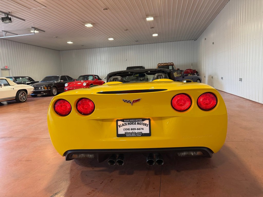 Used 2007 Chevrolet Corvette Convertible w/ Preferred Equipment Group image 9