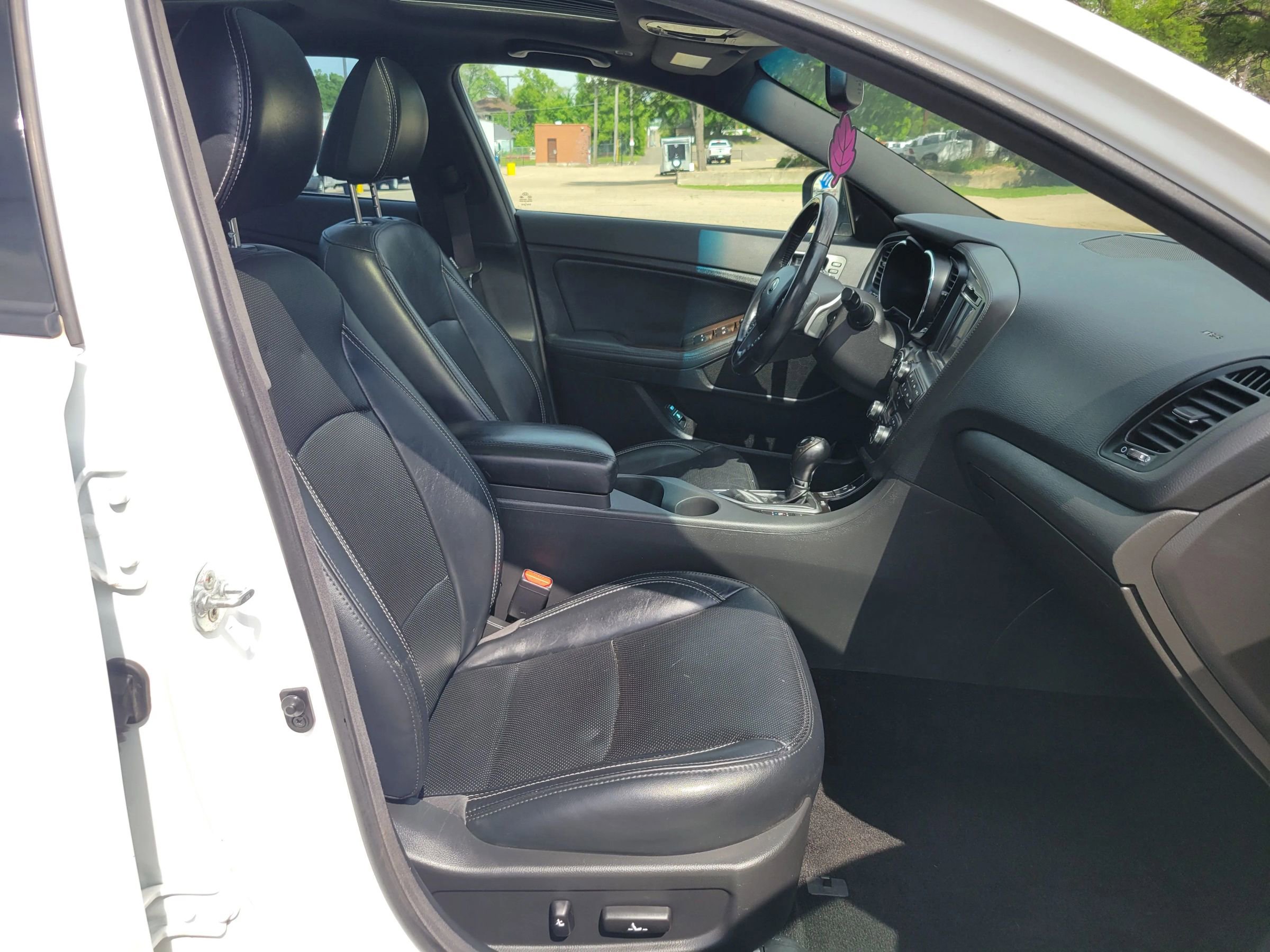Used 2013 Kia Optima SX w/ Limited Pkg FWD image 18