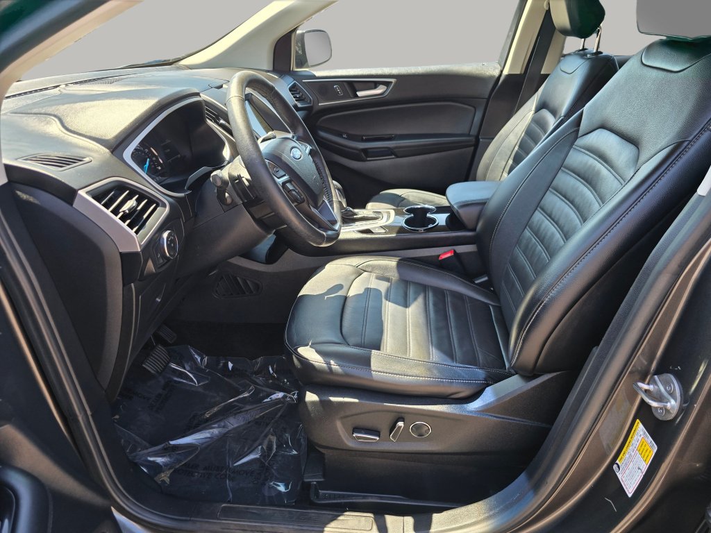 Used 2016 Ford Edge SEL w/ Equipment Group 201A AWD/4WD image 21