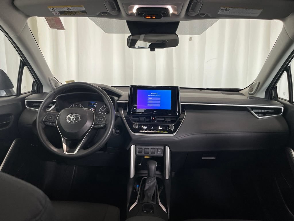 Used 2024 Toyota Corolla Cross LE w/ Moonroof Package AWD/4WD image 10