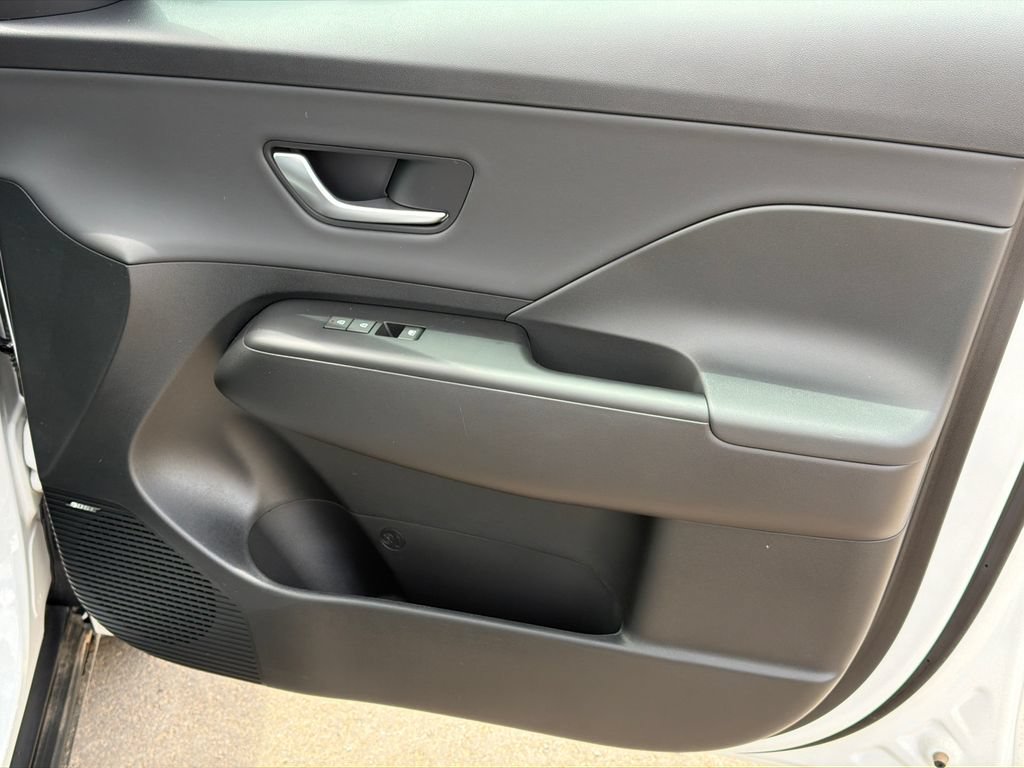 New 2026 Hyundai Kona Limited FWD image 15
