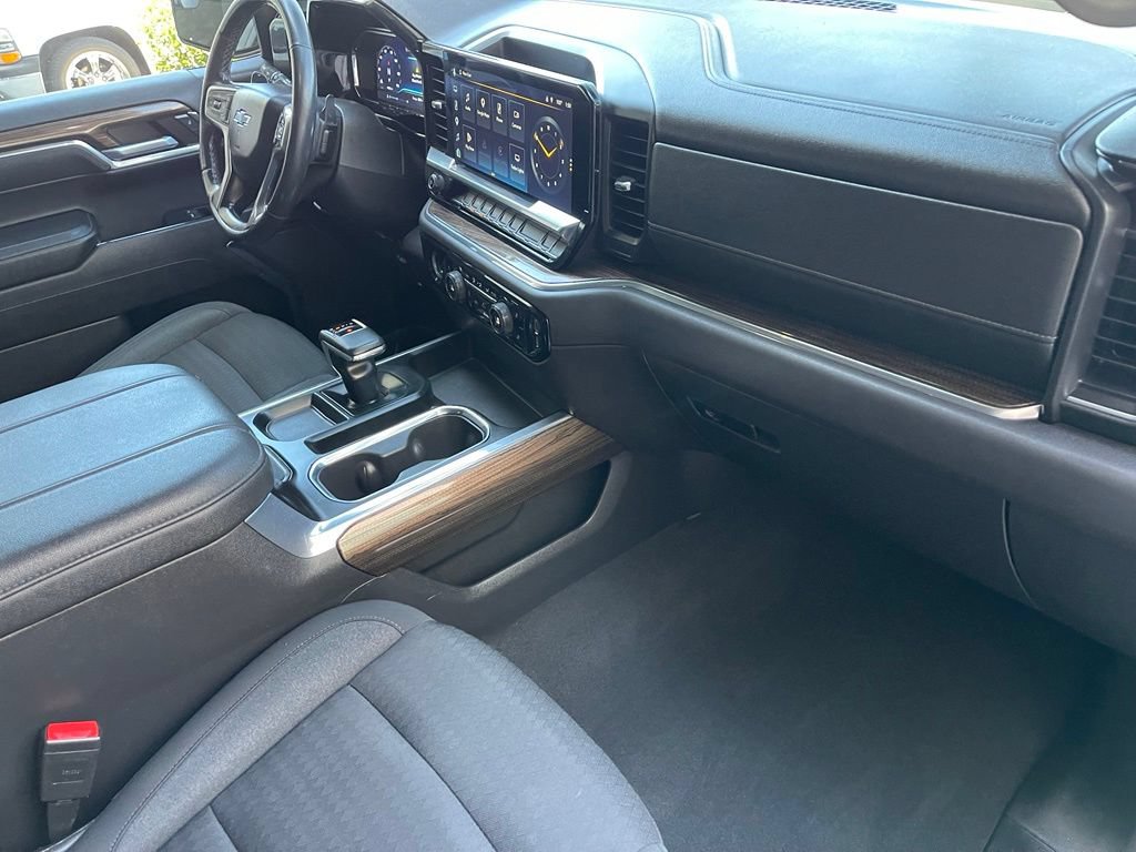 Used 2023 Chevrolet Silverado 1500 LT Trail Boss AWD/4WD image 15