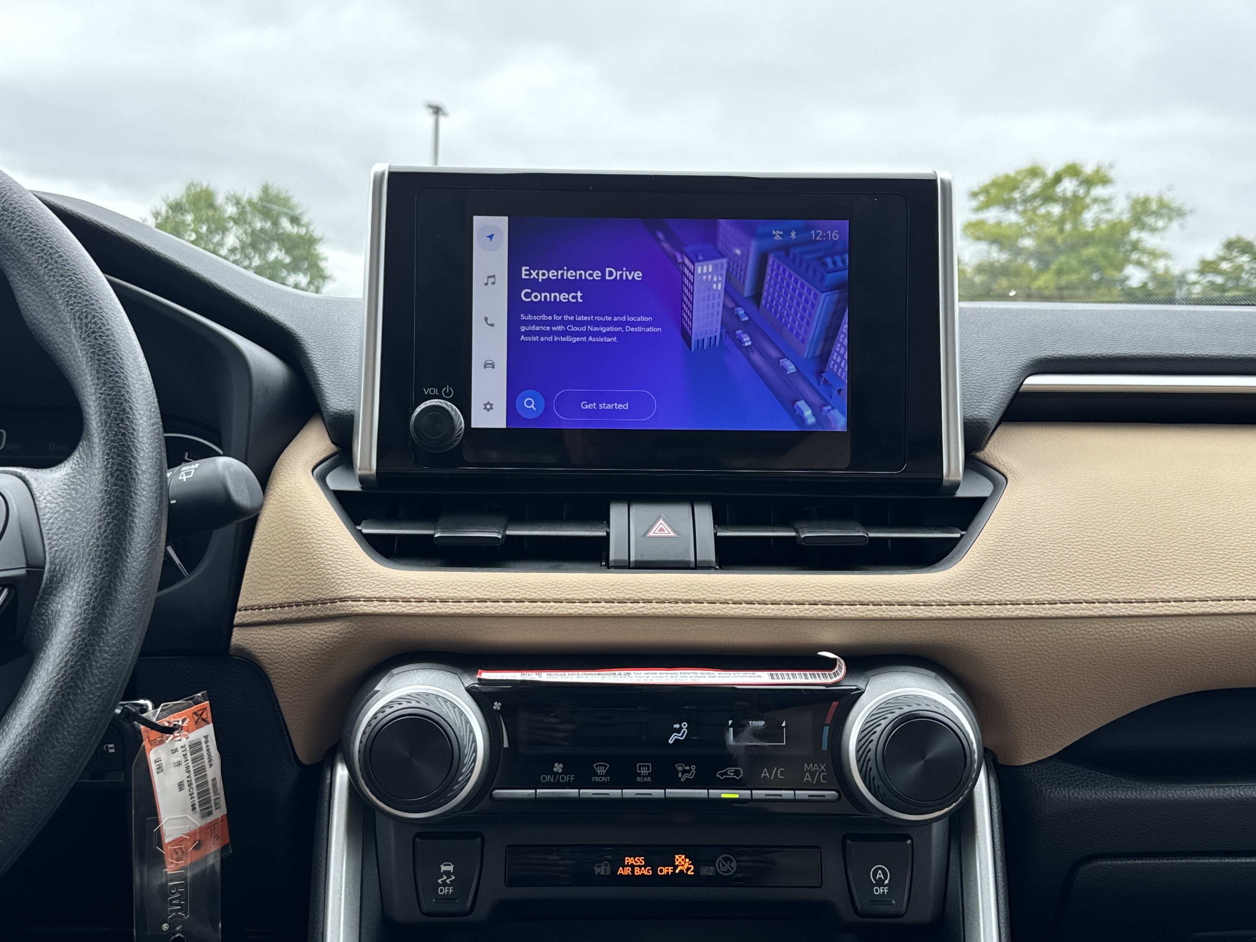 Used 2025 Toyota RAV4 LE FWD image 27