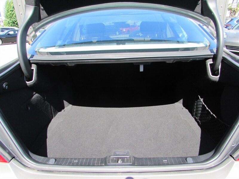 Used 2008 Mercedes-Benz E 350 Sedan image 29