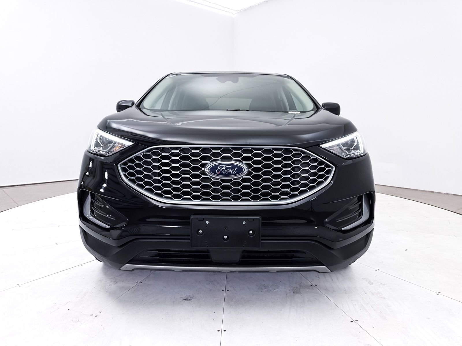 Used 2024 Ford Edge SEL AWD/4WD image 11