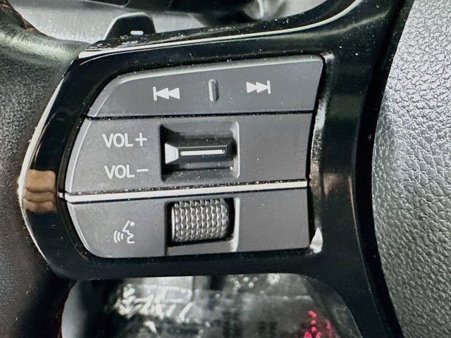 Certified 2025 Honda Pilot Black Edition image 13
