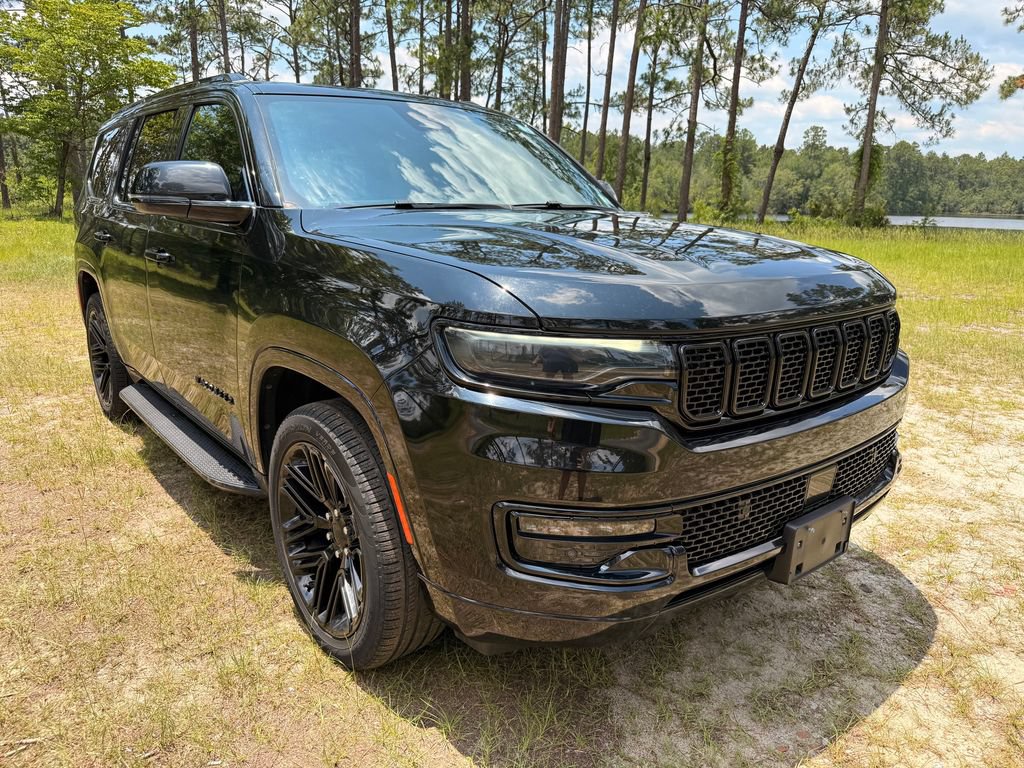 Used 2023 Jeep Wagoneer Series II AWD/4WD image 7