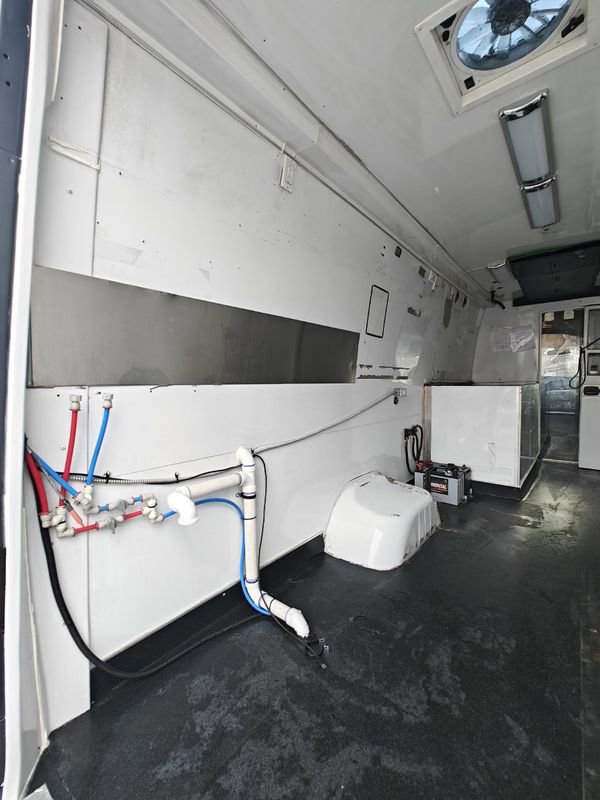 Used 2019 Mercedes-Benz Sprinter 170 image 36