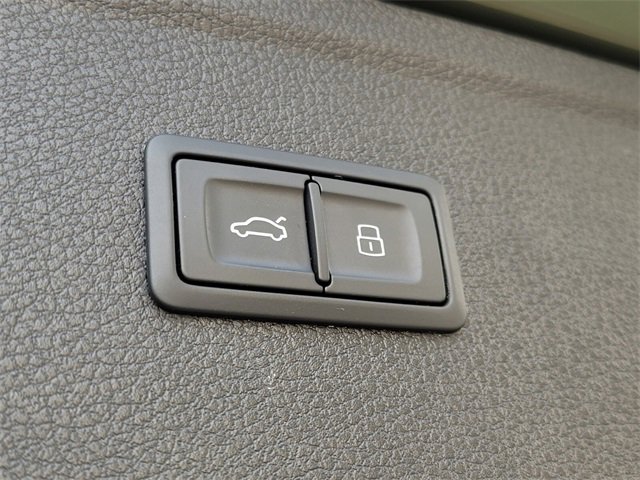 Used 2023 Audi Q5 2.0T Premium Plus image 16