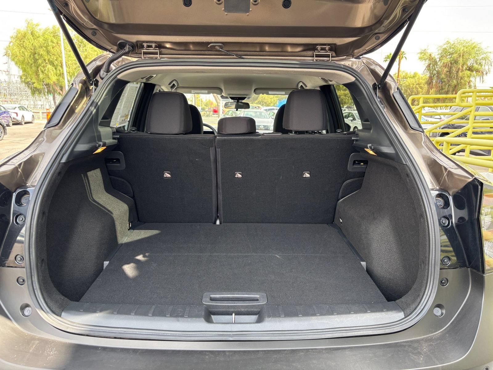 Used 2026 Nissan Kicks SV FWD image 29