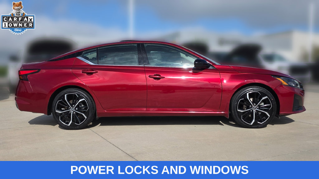Used 2024 Nissan Altima 2.5 SR FWD image 6