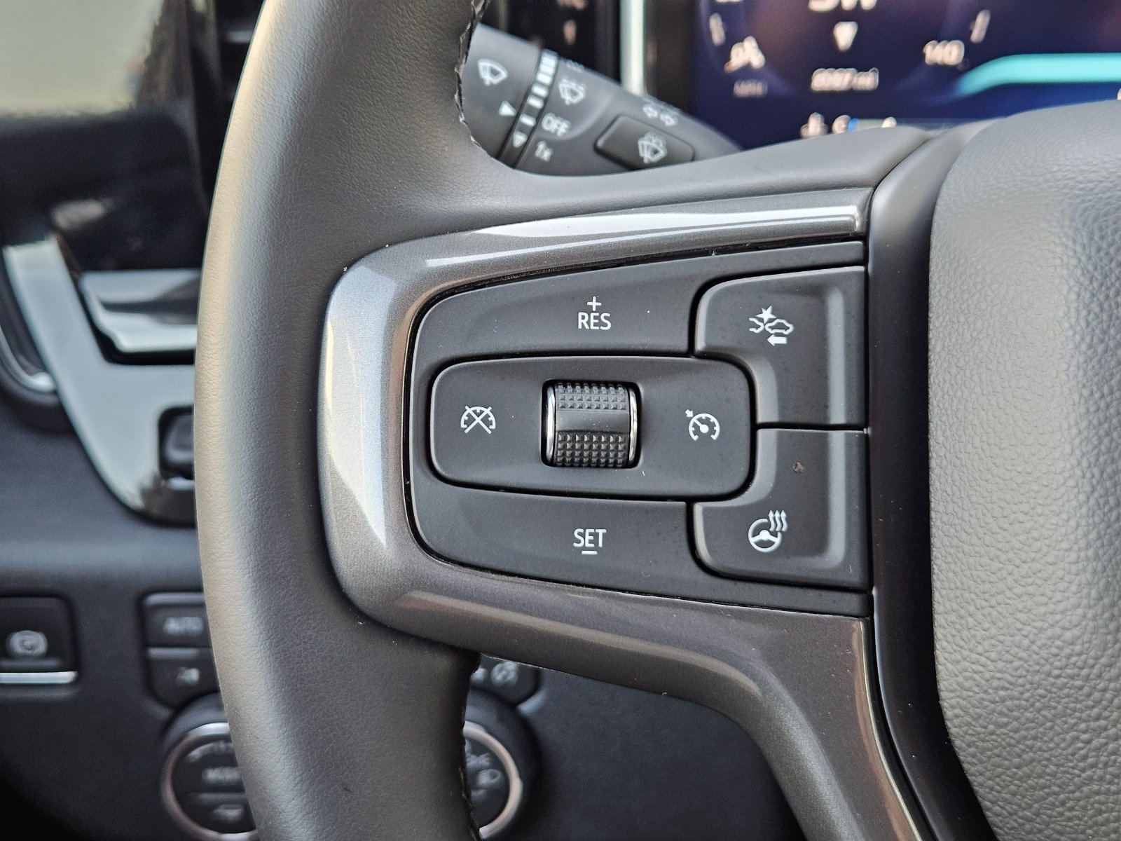 Certified 2026 Chevrolet Silverado 2500 ZR2 AWD/4WD image 25