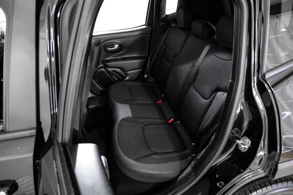 Used 2023 Jeep Renegade Altitude w/ Sun/Sound Group image 41